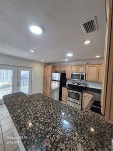 2002 E Willow Dr, Plant City, FL, 33566