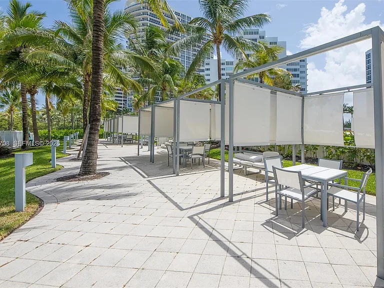 10275 Collins Ave #905 — Photo 31