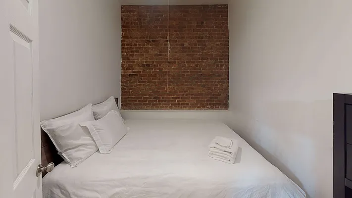 Rented by Flatiron Real Estate Advisors LLC | media 20