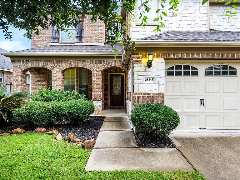 26318 Cedar Pine Dr — Photo 3