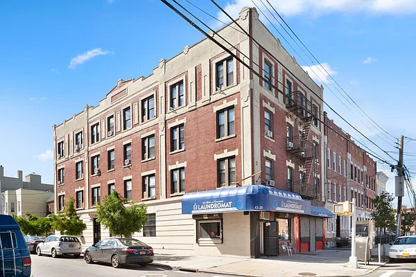 Rented by Compass | media 13