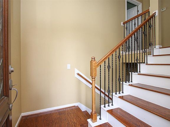 4th image of 6222 Skyline Dr Unit 25