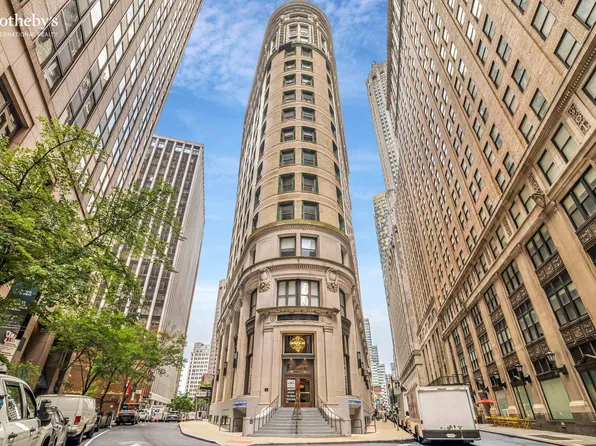 1 Wall Street Court image 10 of 10