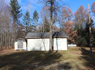 N9885 Deer Lake Rd, Crivitz, WI 54114