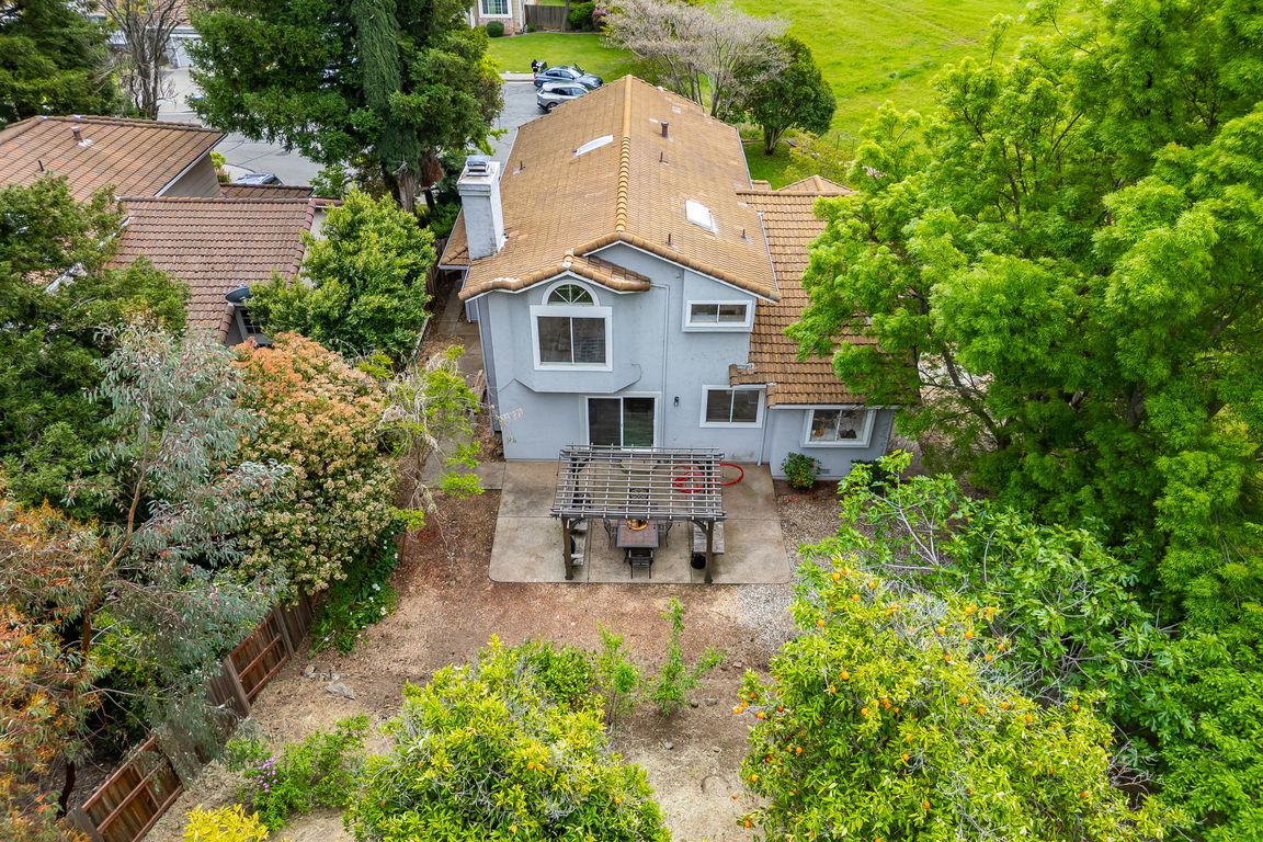 3342 Foxfire Court - 60