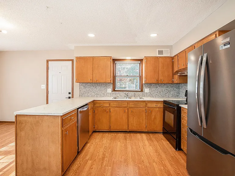 3224 Lexington Ave #A — Photo 5
