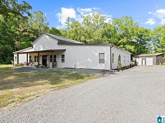 3rd image of 665 Stolle Farm Rd