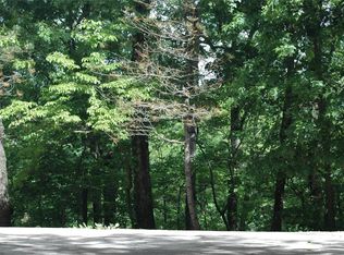 1515 Hawk Forest Rd, Ballwin, MO 63021