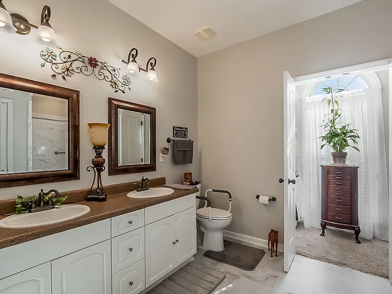 6482 Covington Villas Ln — Photo 18