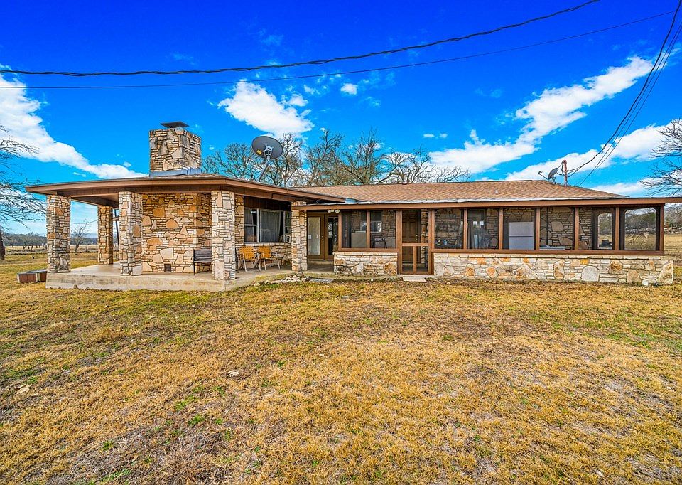 381 Stoneleigh Rd, Center Point, TX 78010 Zillow