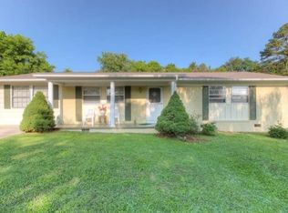 5768 Goldenrod Cir, Knoxville, TN 37921