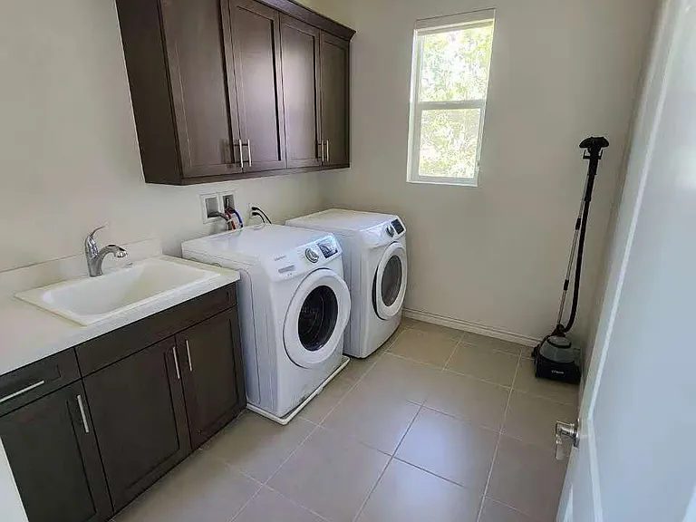 15953 Mentz Ct — Photo 8