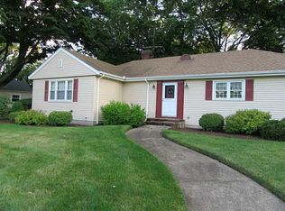 7 Getchell St, North Smithfield, RI 02896
