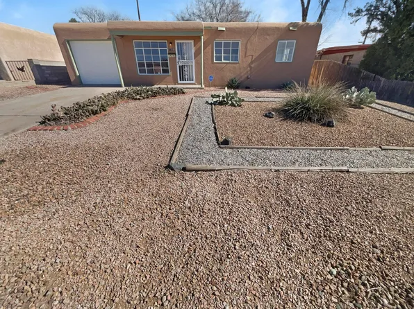 1110 Gretta St NE, Albuquerque, NM 87112