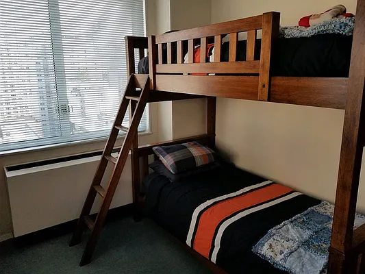 Rented by Compass | media 9