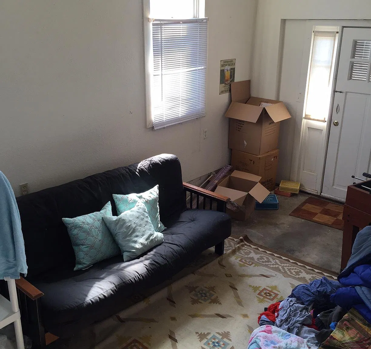 3 bed, 982 sqft, $2,003 — Photo 3