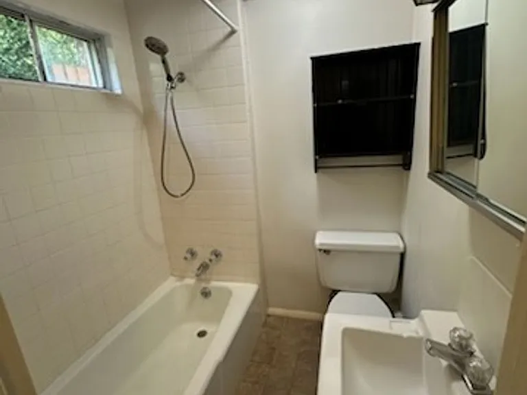 715 Palmer Ave — Photo 9