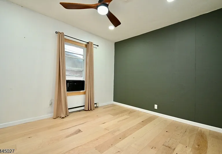 1 S Lakeside Ave #1B — Photo 9