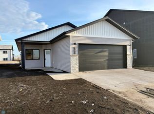 6725 67th Ave S, Horace, ND