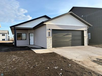 6725 67th Ave S, Horace, ND, 58047