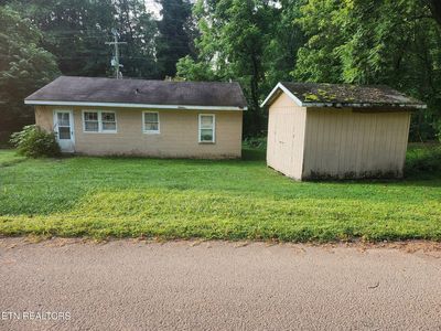 679 Hen Valley Rd, Oliver Springs, TN, 37840