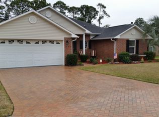 1776 Sound Hammock Dr, Navarre, FL 32566