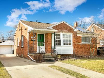 16667 Glenmore St, Redford, MI, 48240