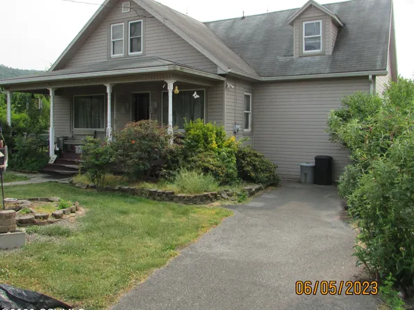 159 N Pine St, Pillow, PA 17080