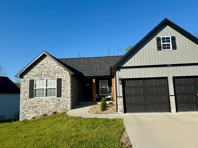 110 Alice Dr — Photo 1