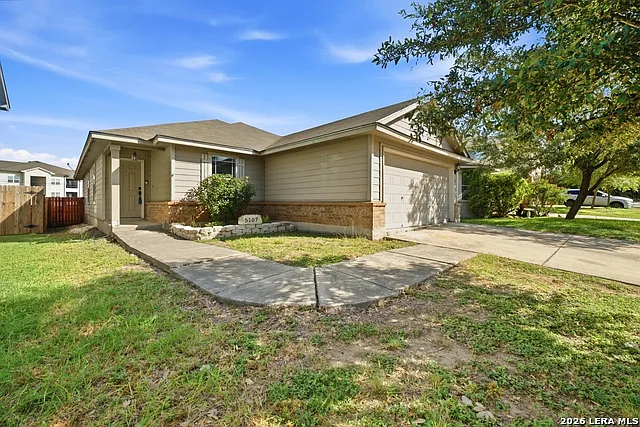 3 bed, 2.0 bath, 1681 sqft, $1,700 — Photo 3