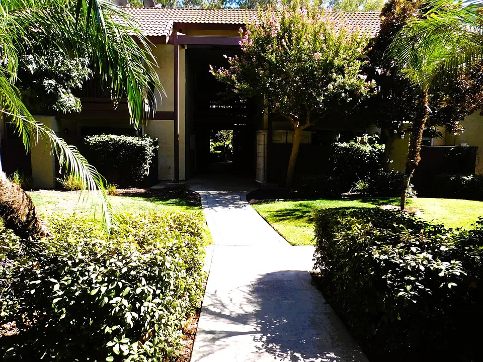 2909 Huntington Blvd #228