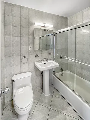 Rented by R New York | media 6