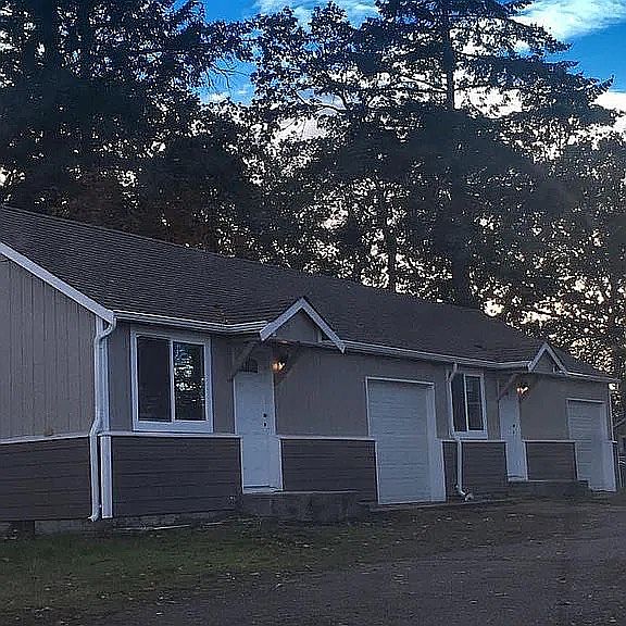 2nd image of 922 107th Street Ct S
