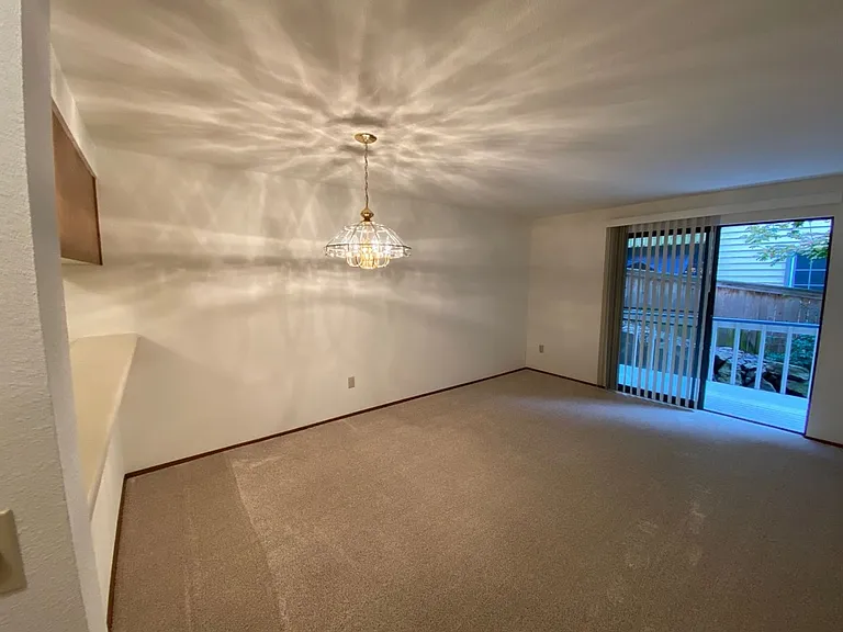 Shorecrest Apartments — Photo 5