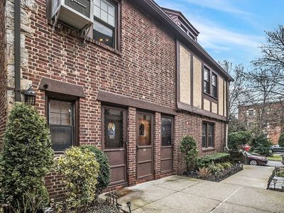 202-15 42nd Ave APT 6A, Bayside, NY, 11361