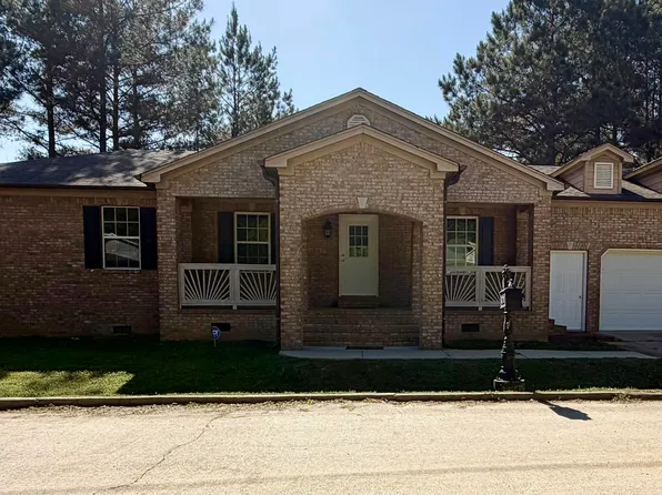 110 Asbury Dr, Starkville, MS 39759