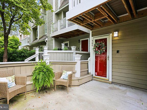3rd image of 10827 Hampton Mill Ter APT 360