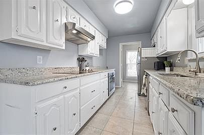1st image of 5106 Presidio Dr #2C-685955