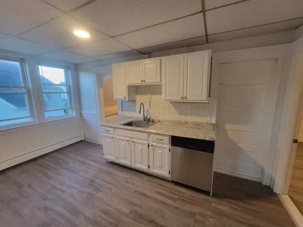 112 West St #3, Worcester, MA 01609