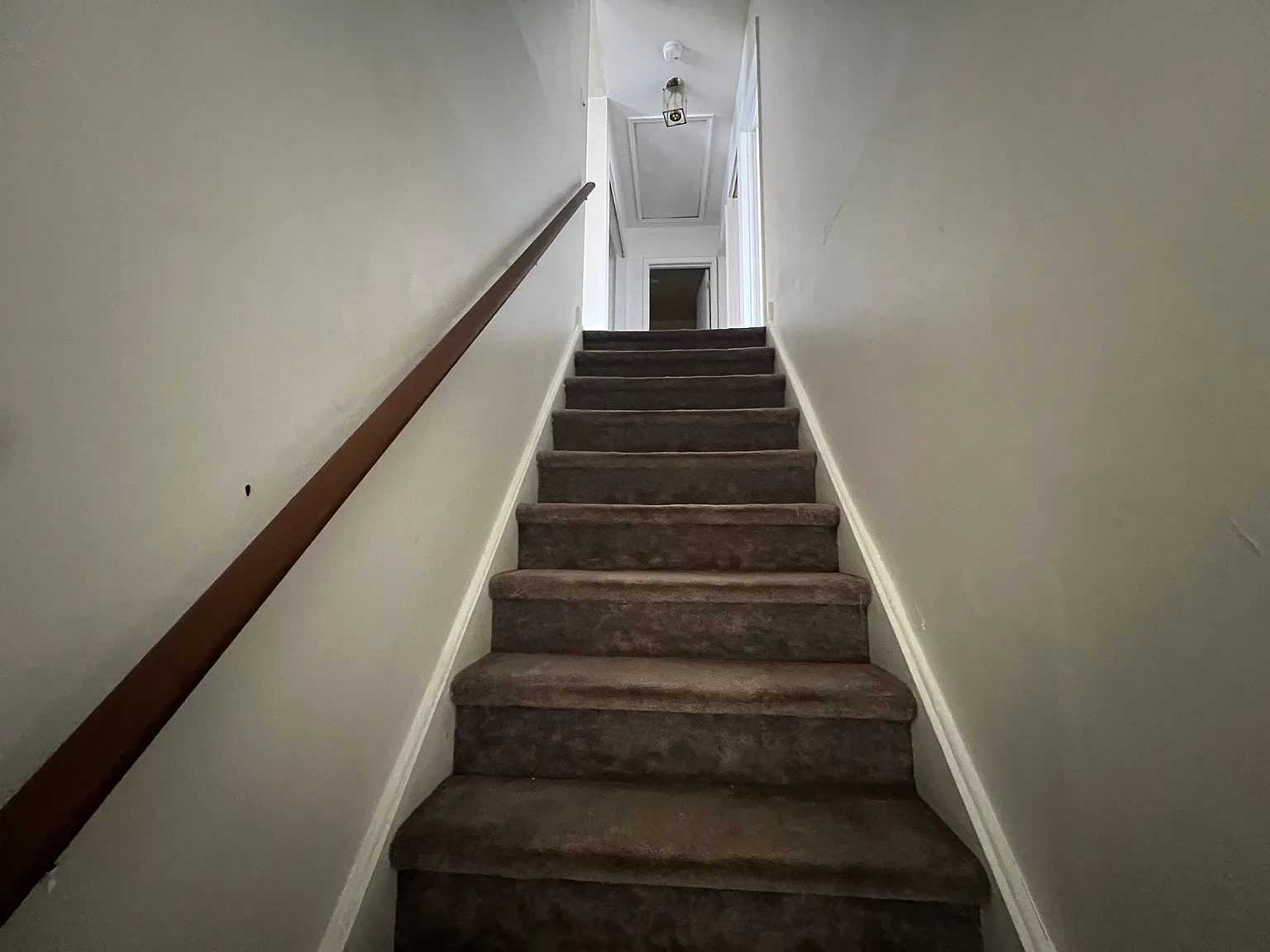 2 bed, 1000 sqft, $1,900 — Photo 3