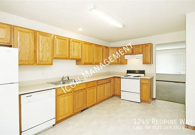 1245 Redpine Way — Photo 5