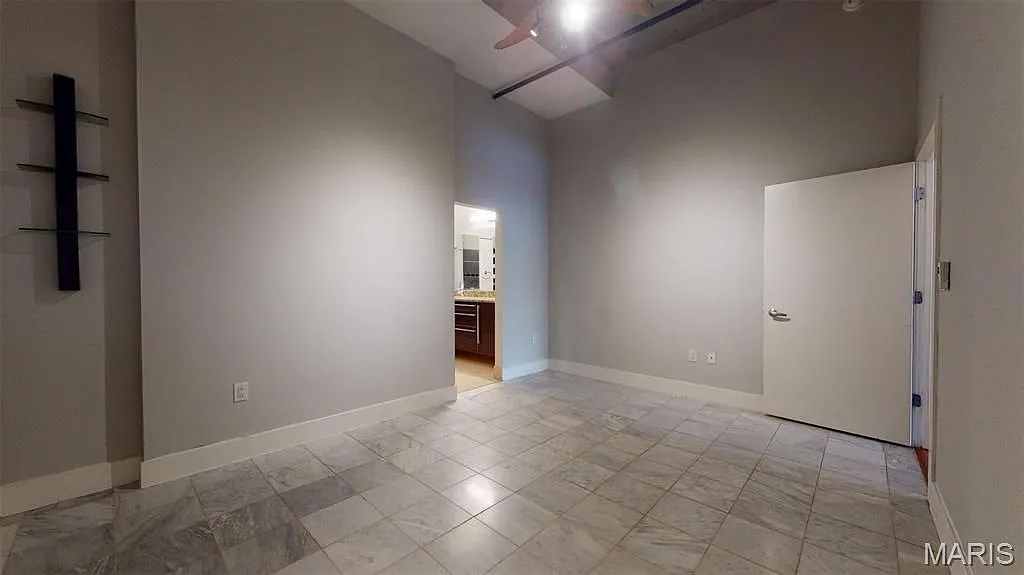 4100 Forest Park Ave — Photo 4