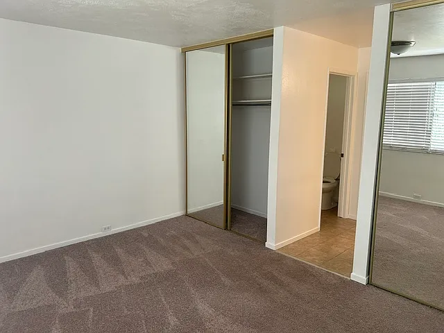 702 Woodside Ln #10 — Photo 9