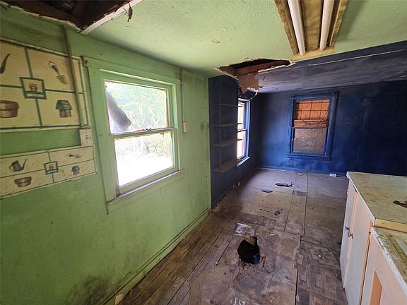 4th image of 1208 N 7th St