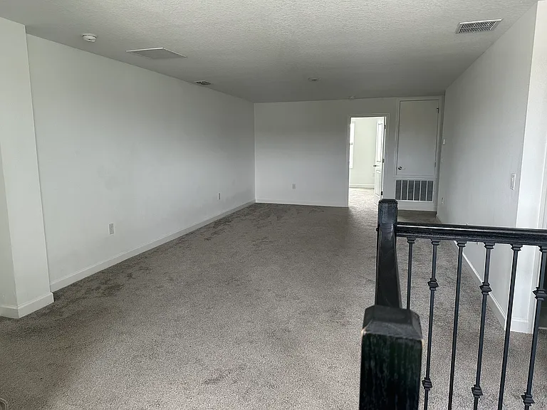5016 Center Ct — Photo 18