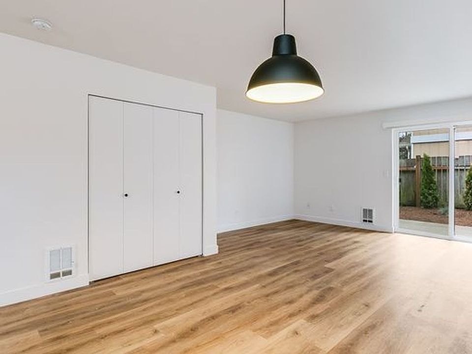 Meadowlark Townhomes 857 SW 134th St Burien WA Zillow