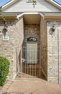 2nd image of 9415 Stonebridge Dr