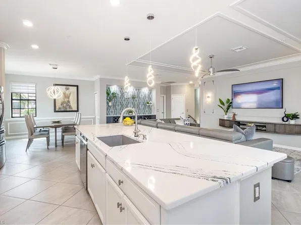 12036 Hawthorn Lake DR #202, FORT MYERS, FL 33913