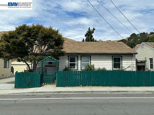 1st image of 36846 Niles Blvd