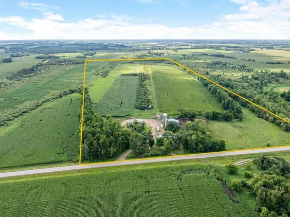 13727 County Road 32, Bertha, MN 56437